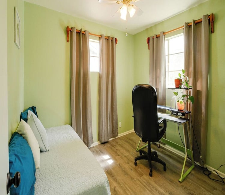 Furnished Finder property 819096_1 photo 13
