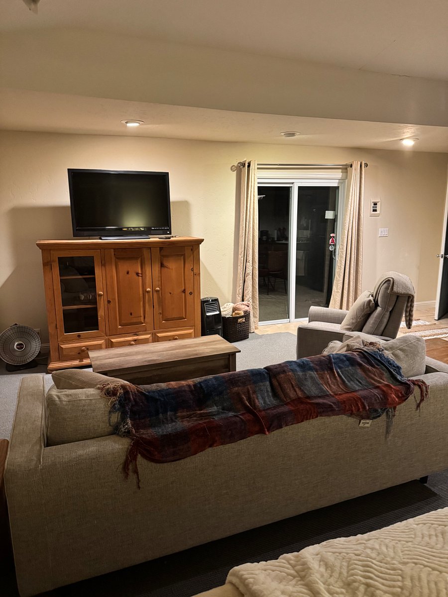 Furnished Finder property 819110_1 photo 4