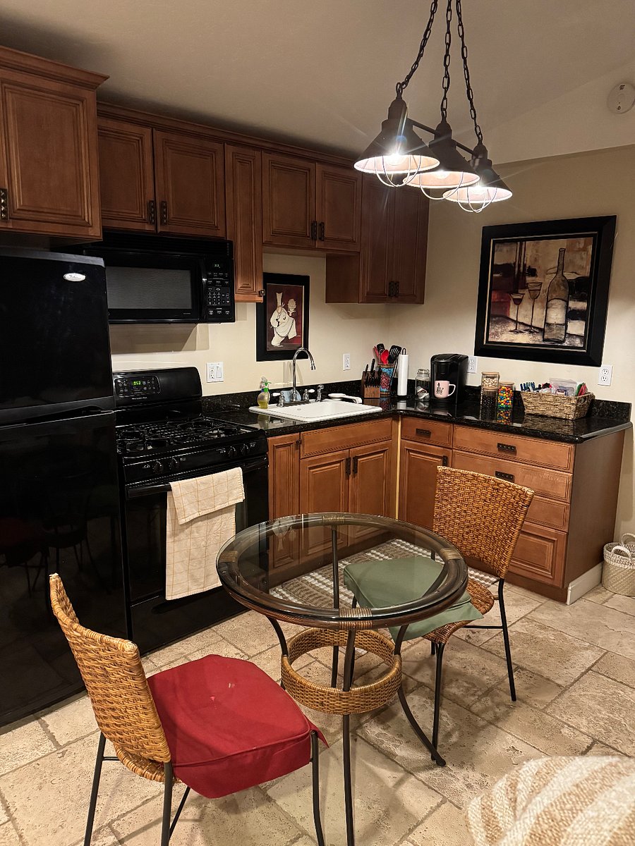 Furnished Finder property 819110_1 photo 7