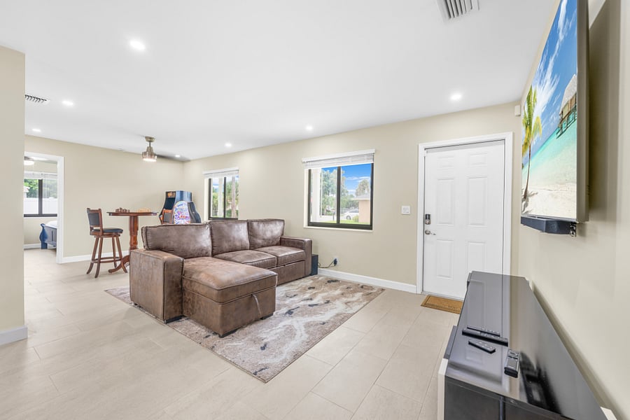 Furnished Finder property 819148_1 photo 5