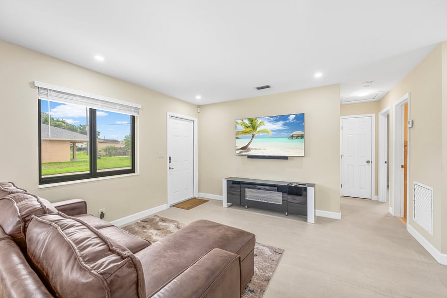Furnished Finder property 819148_1 photo 6