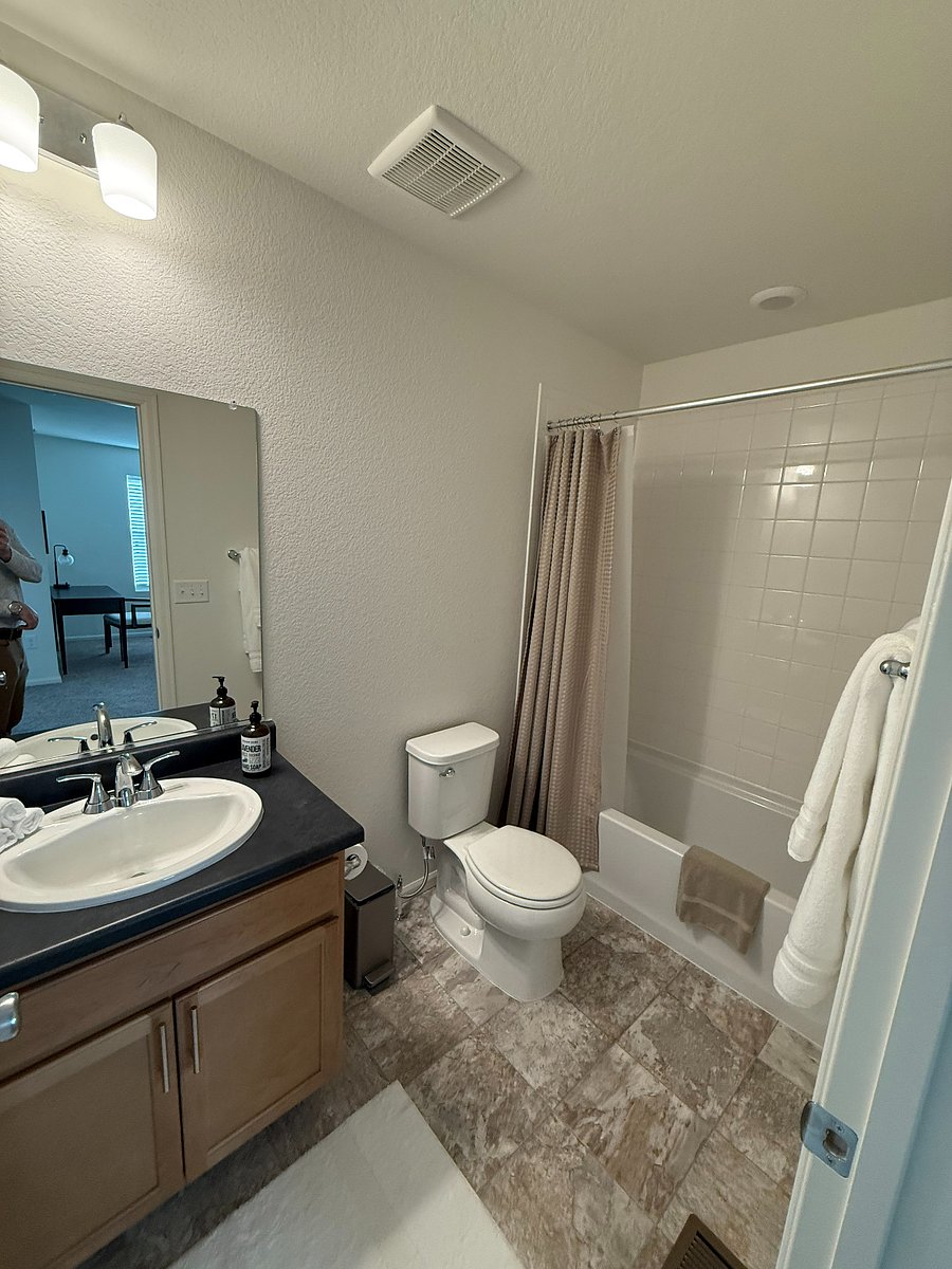 Furnished Finder property 819336_1 photo 14