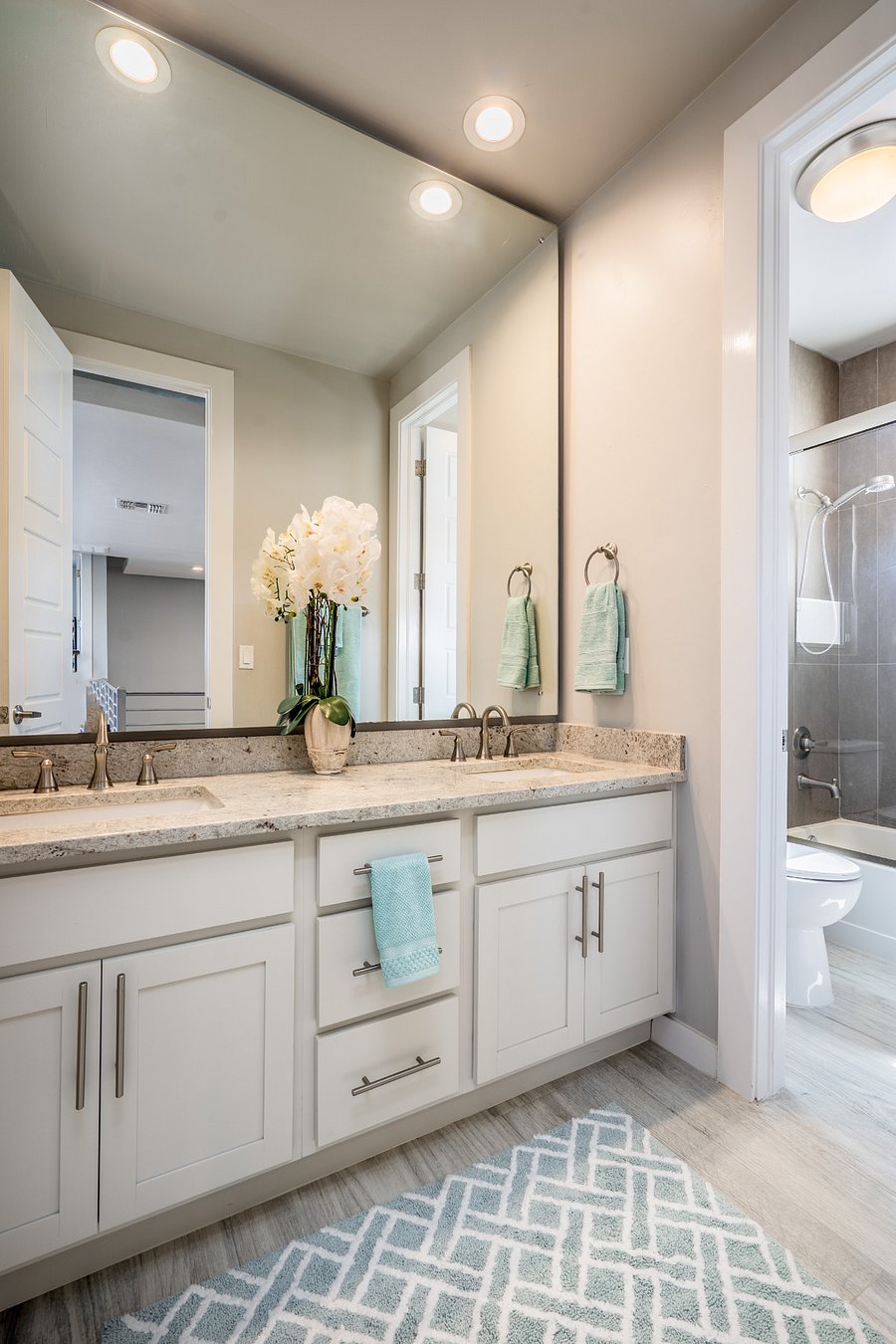 Furnished Finder property 819338_1 photo 12