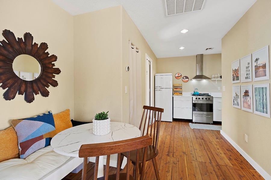 Built in dining nook for 4