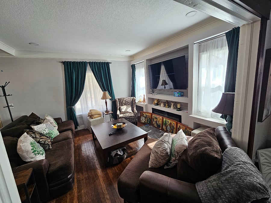Living Room - Common Area 