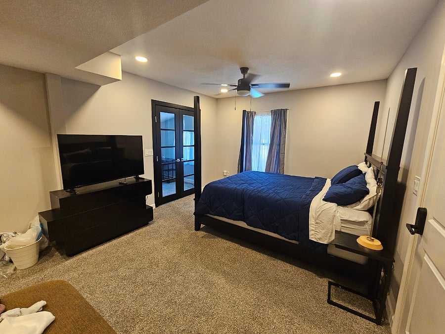Furnished Bedroom - Private Room
