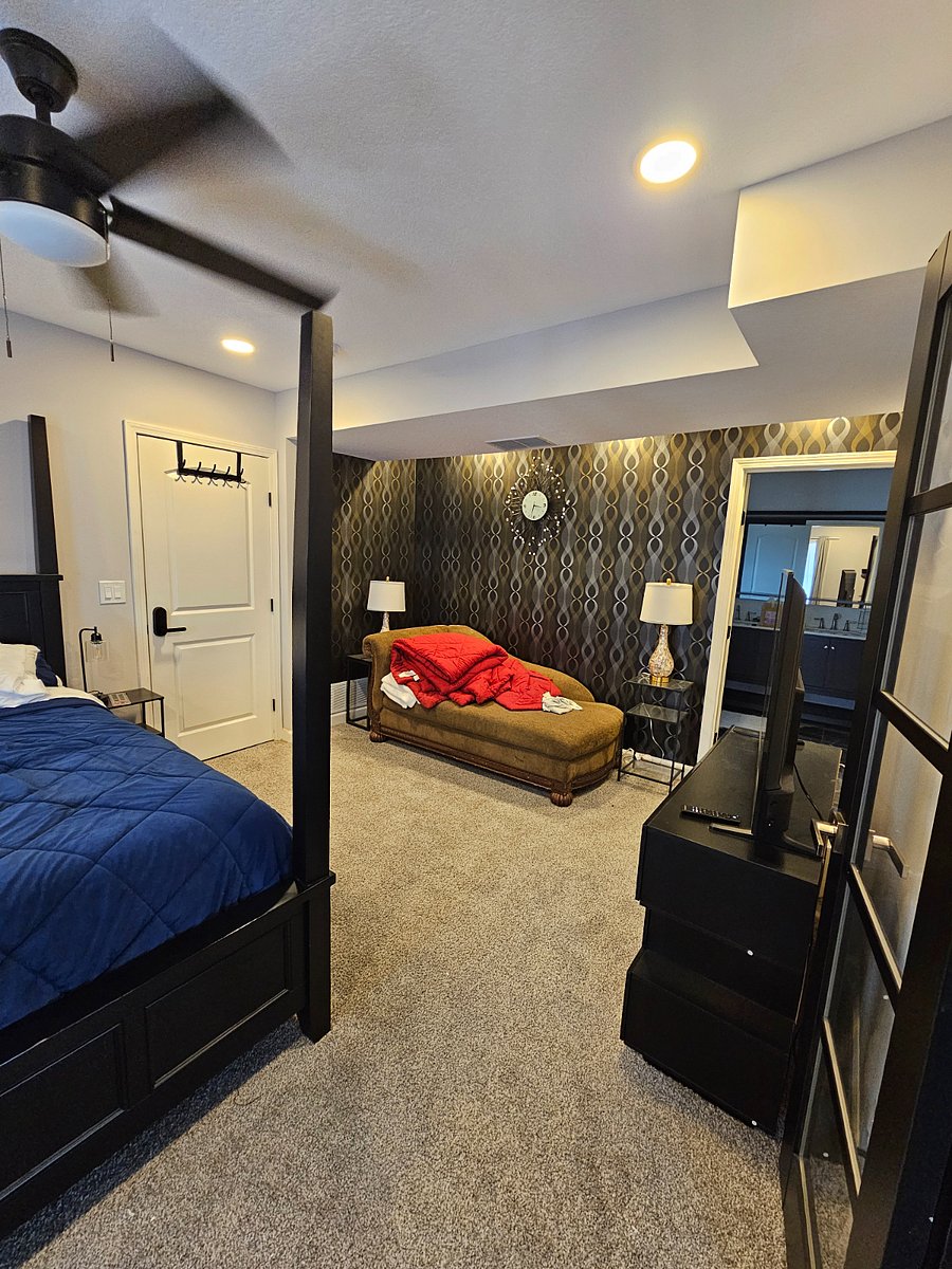 Furnished Bedroom - Private Room