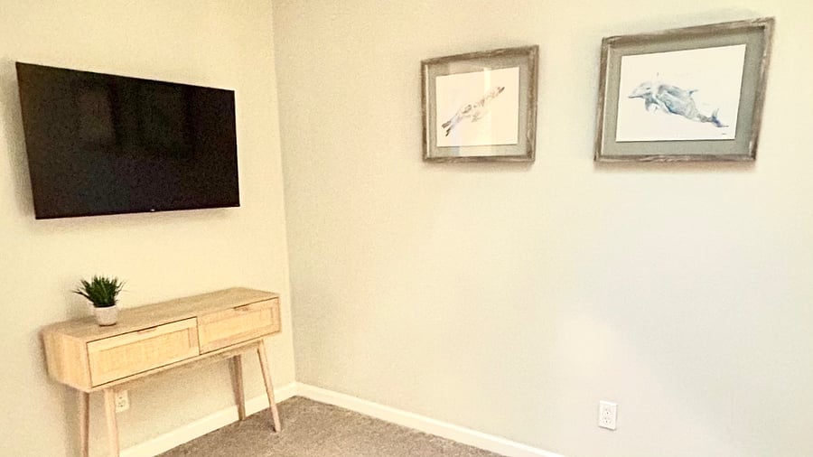 Second Bedroom with Smart TV
Unit 1