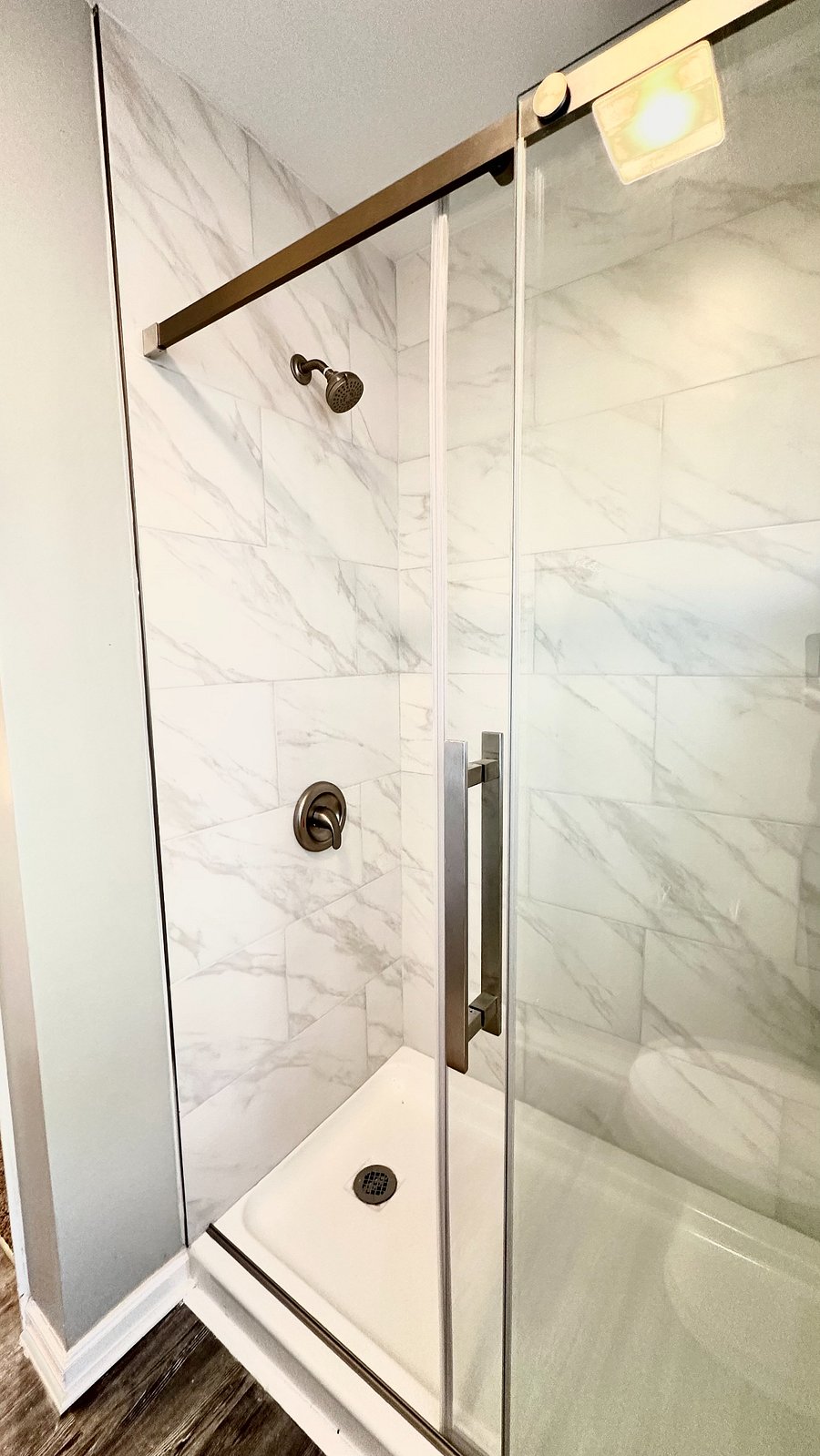 Full Bathroom (Unit 1)