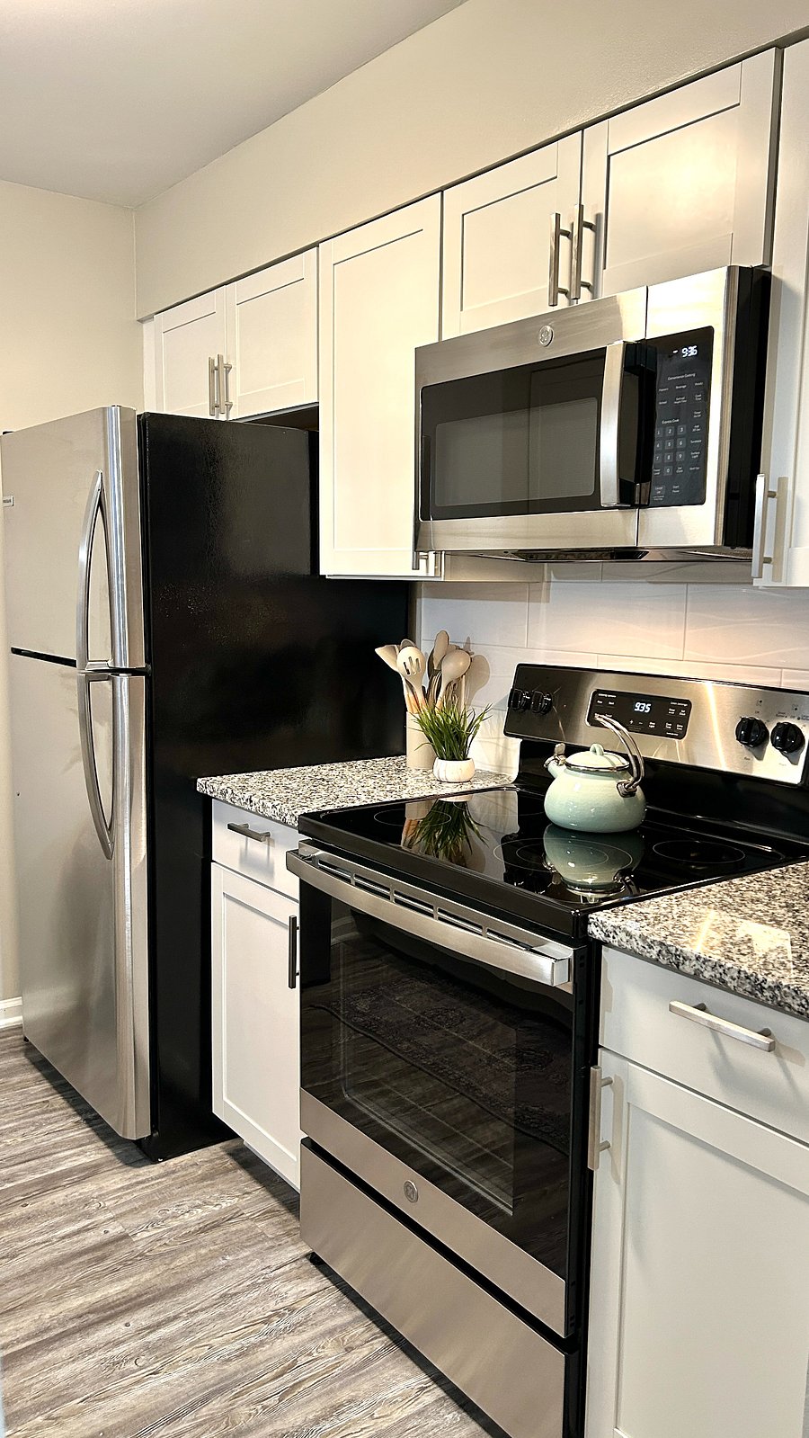 Kitchen
Unit 12