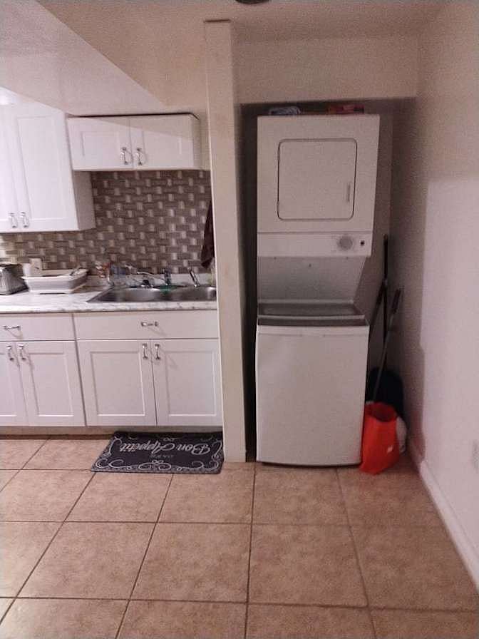 Furnished Finder property 819444_1 photo 3