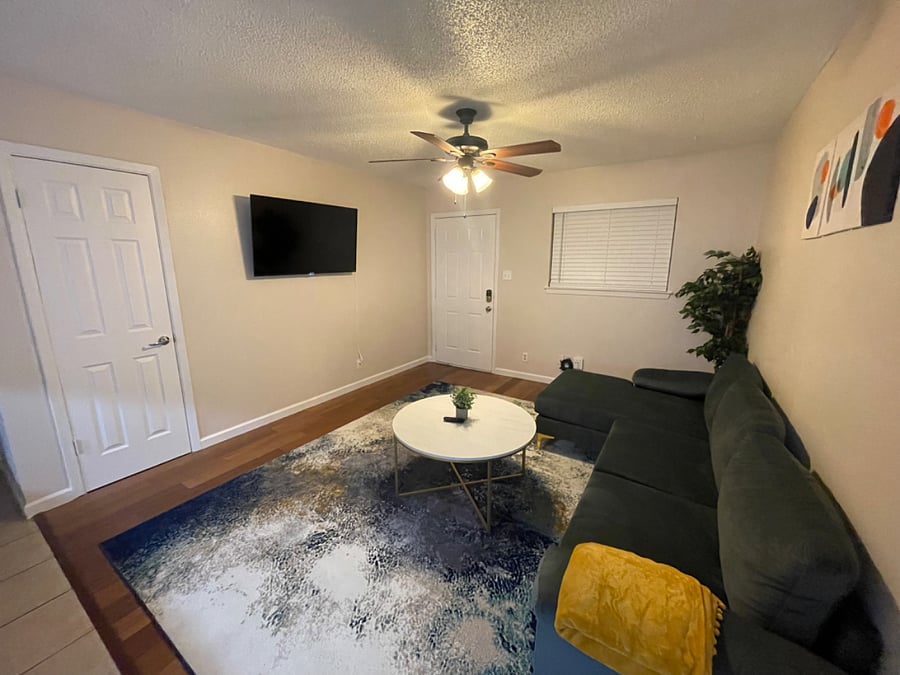 Furnished Finder property 819447_1 photo 1