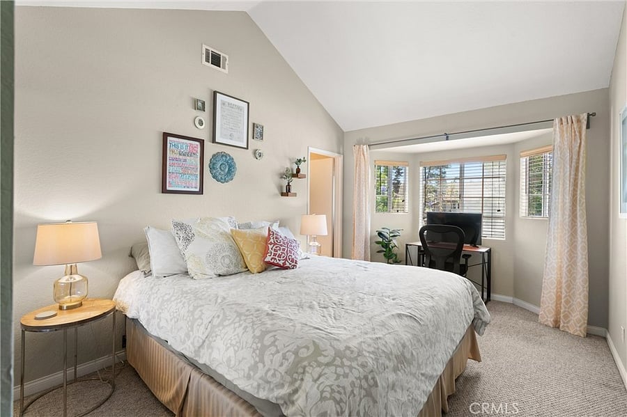 Furnished Finder property 819507_1 photo 12