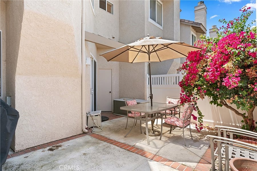 Furnished Finder property 819507_1 photo 17