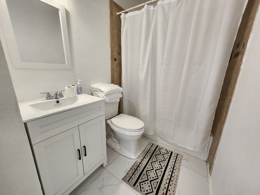 Furnished Finder property 819512_1 photo 7