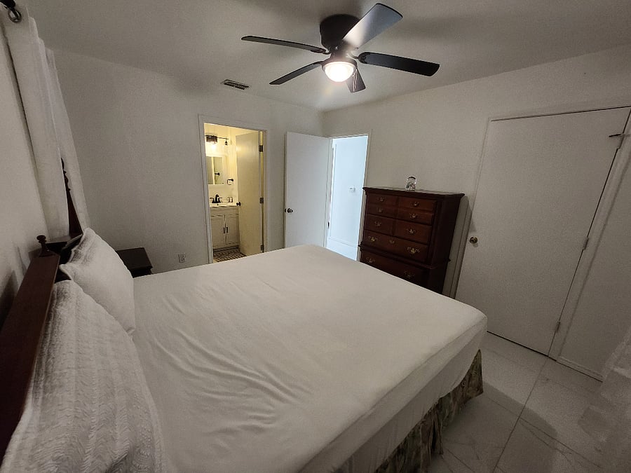 Furnished Finder property 819512_1 photo 12
