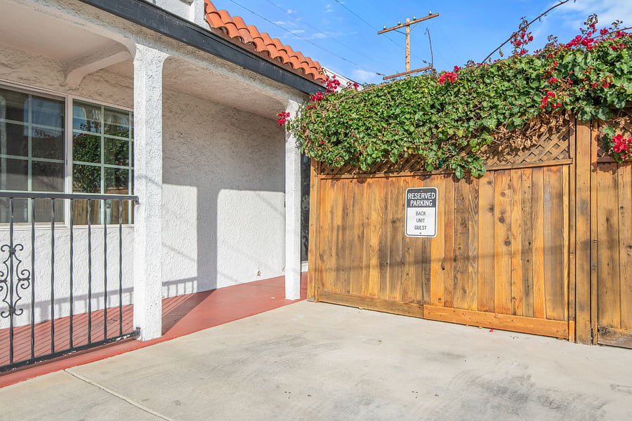 Furnished Finder property 819554_1 photo 31