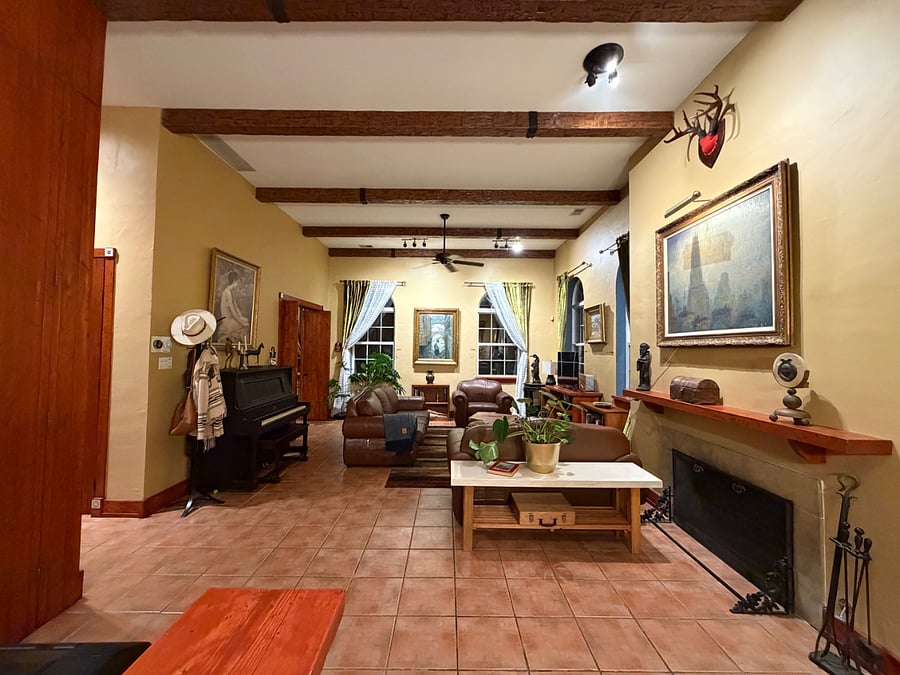 Furnished Finder property 819669_1 photo 3