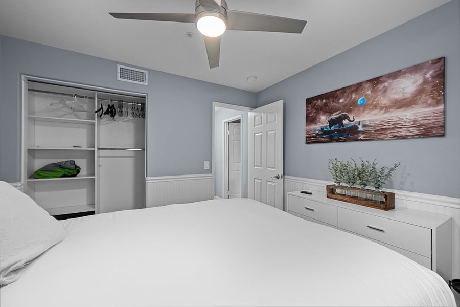 2nd bedroom