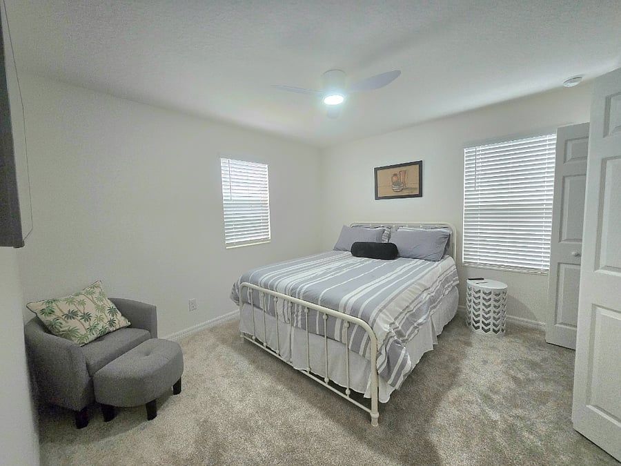3rd Bedroom - Queen