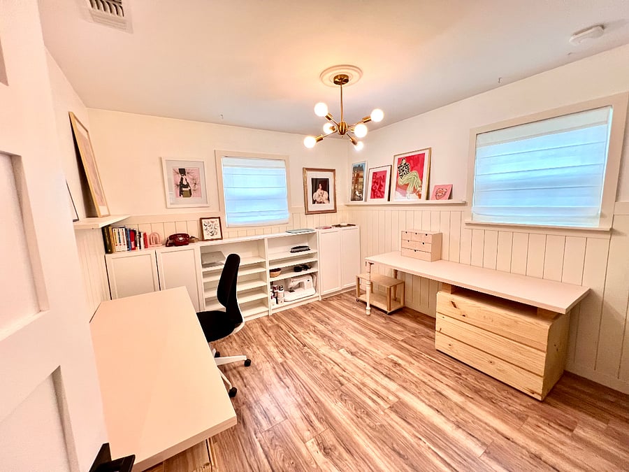 Dedicated office space, but has a full closet, so can be used as a bedroom.