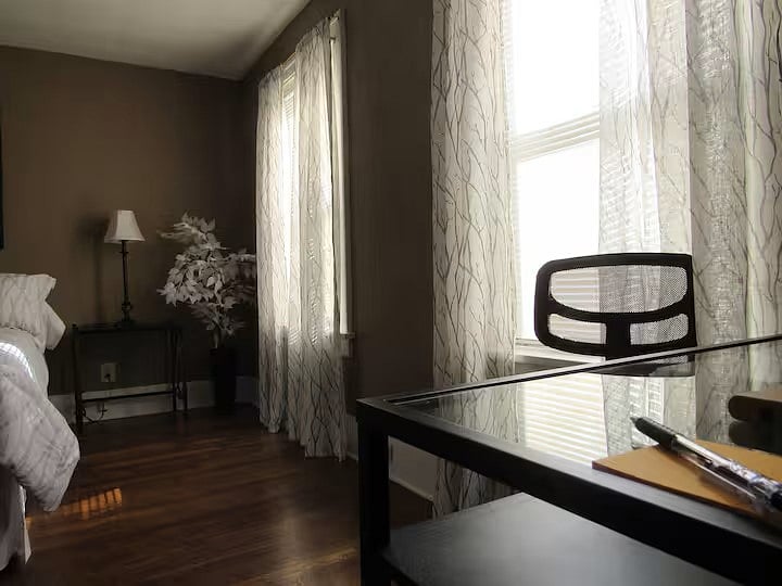 King Bedroom