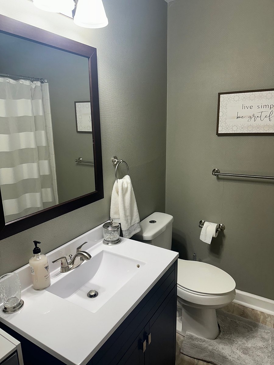 Private bathroom for Bedroom #1