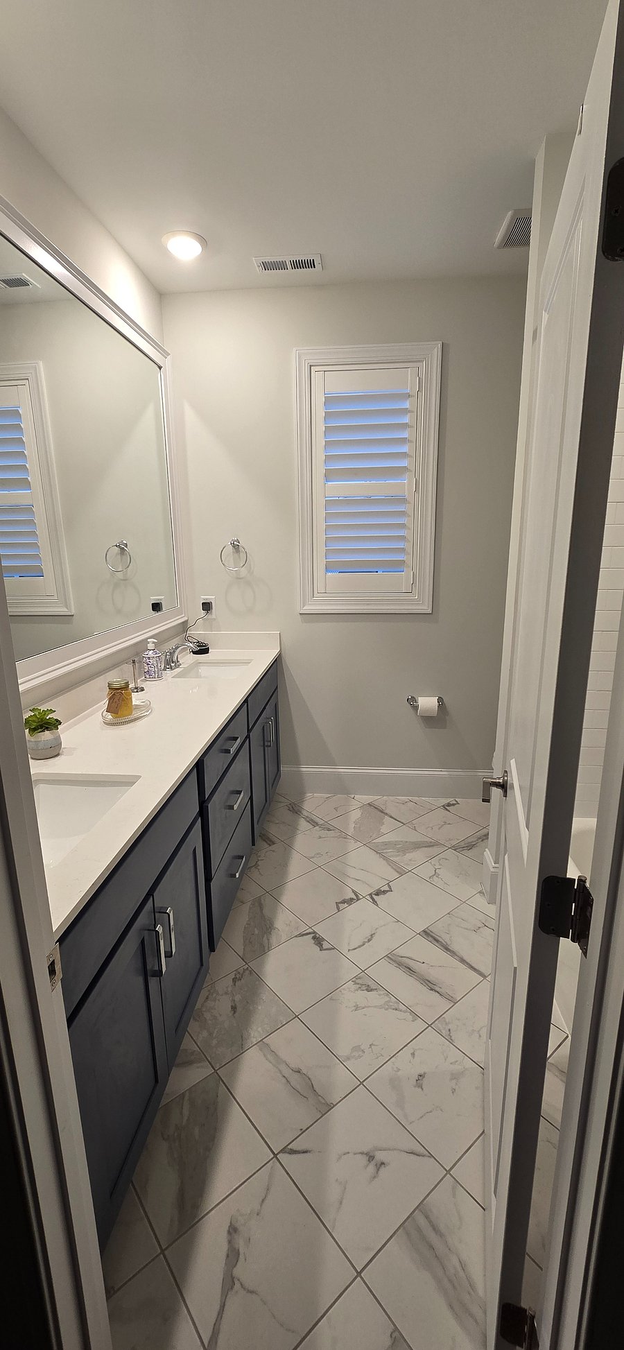Bedroom 2 & 3 shared full bath