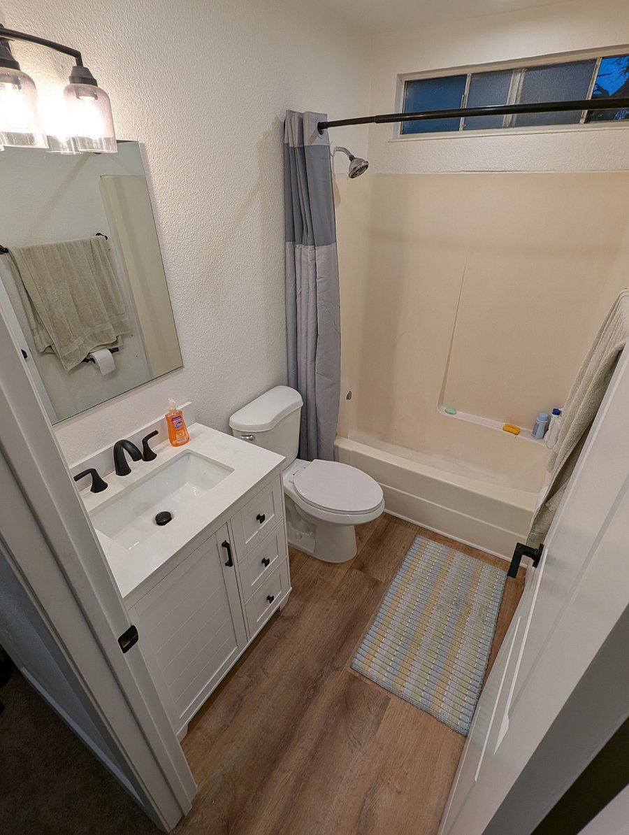 Upstairs bathroom