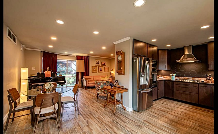 Furnished Finder property 820000_1 photo 8