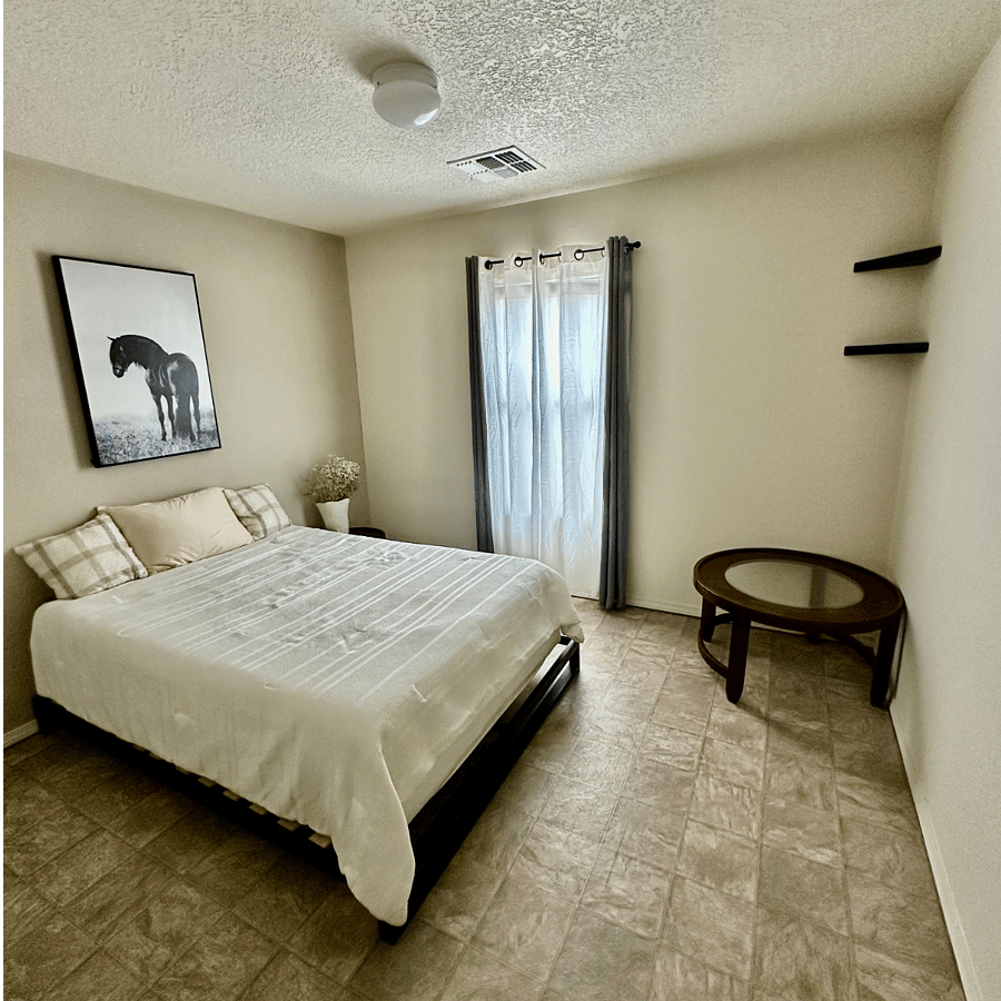 Furnished Finder property 820010_1 photo 2