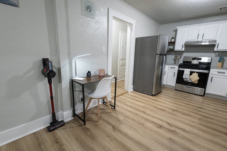 Furnished Finder property 820021_2 photo 6