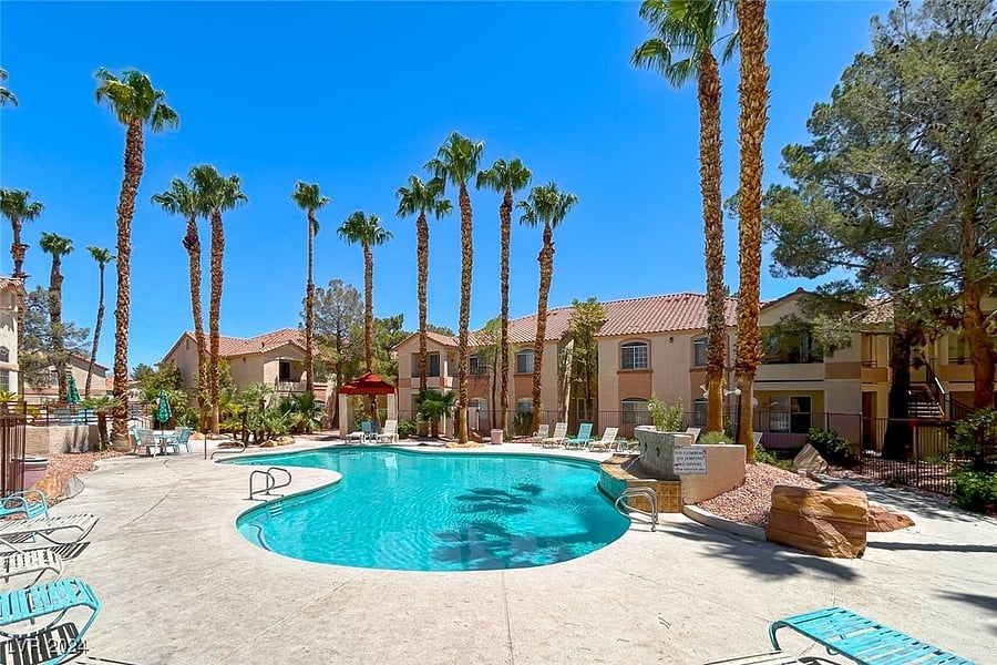 Furnished Finder property 820022_1 photo 9