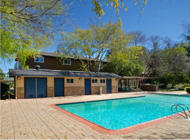 Montego Hills Cabana Pool!!

NOW OPEN FOR SUMMER!!