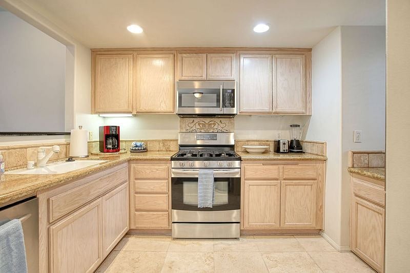 Furnished Finder property 820080_1 photo 5