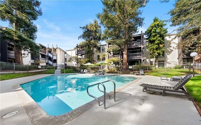Furnished Finder property 820154_1 photo 8