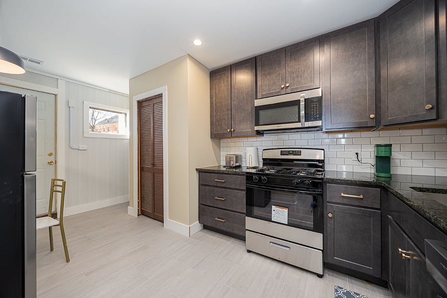 Furnished Finder property 820184_1 photo 3