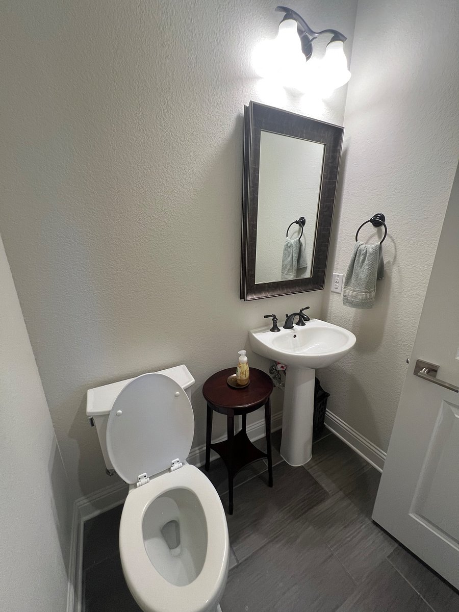 Furnished Finder property 820218_1 photo 15