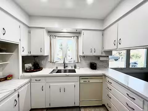 Furnished Finder property 820276_1 photo 4