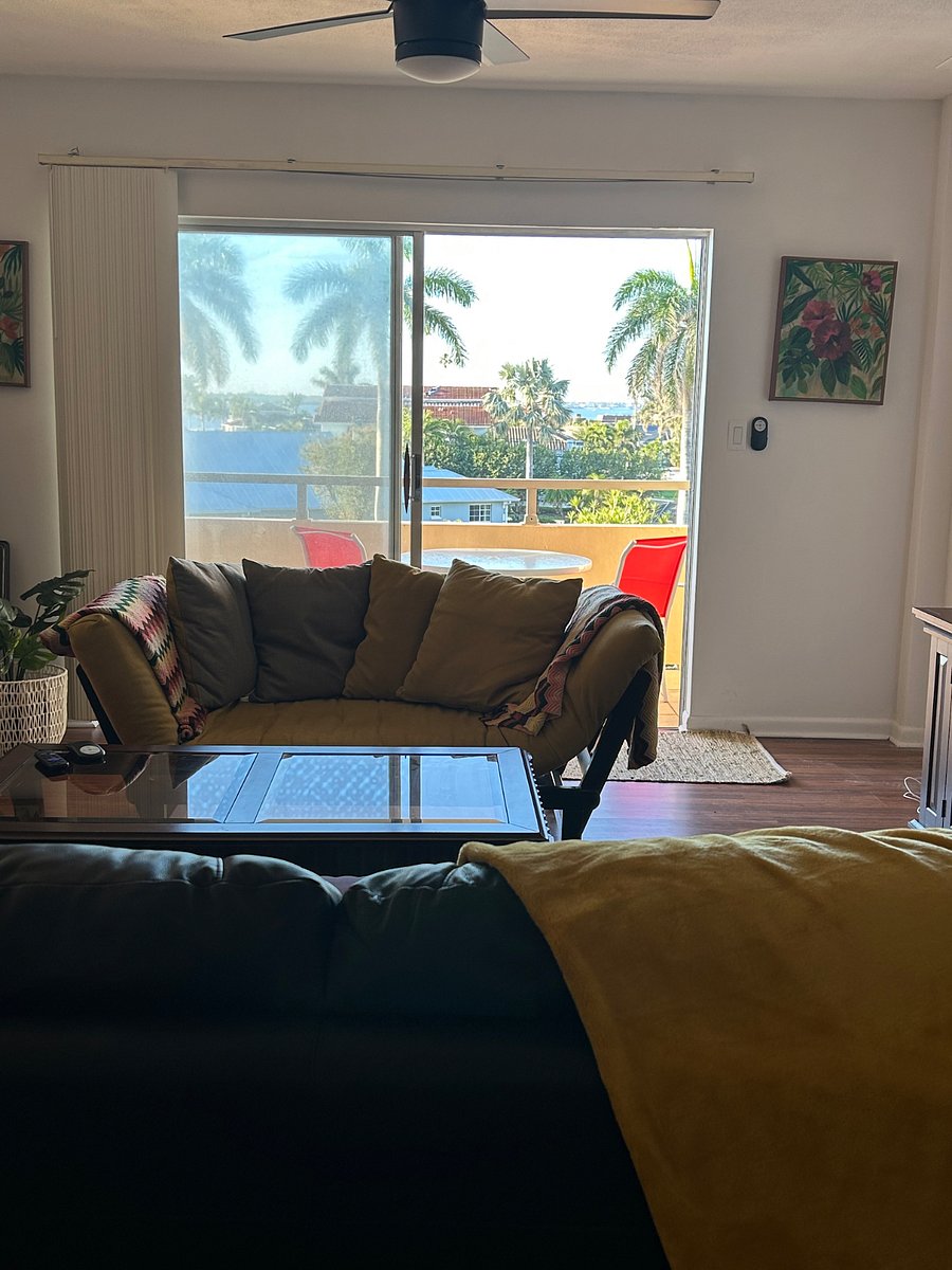Furnished Finder property 820301_1 photo 7