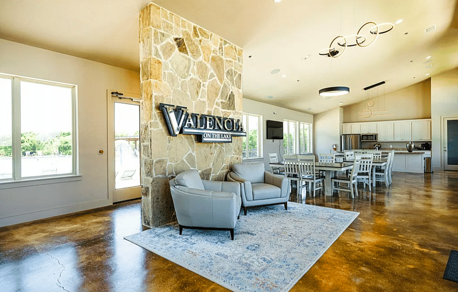 Furnished Finder property 820351_1 photo 3