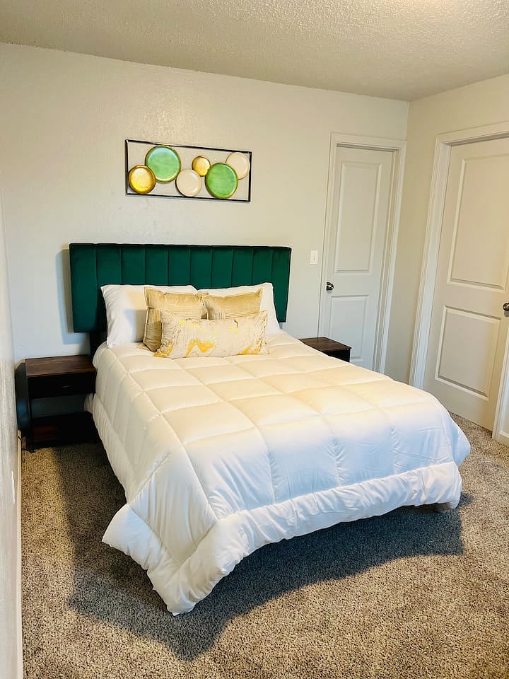 Furnished Finder property 820374_1 photo 8