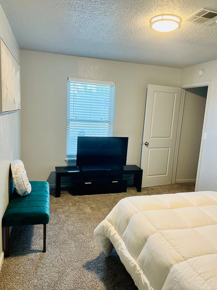 Furnished Finder property 820374_1 photo 9