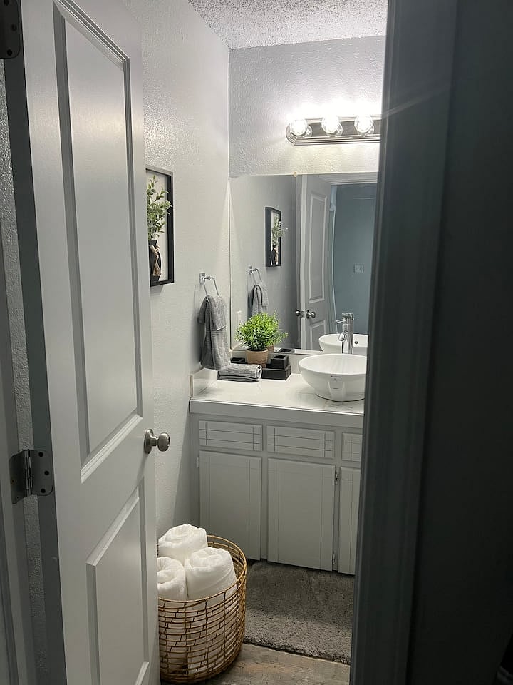 Furnished Finder property 820374_1 photo 11