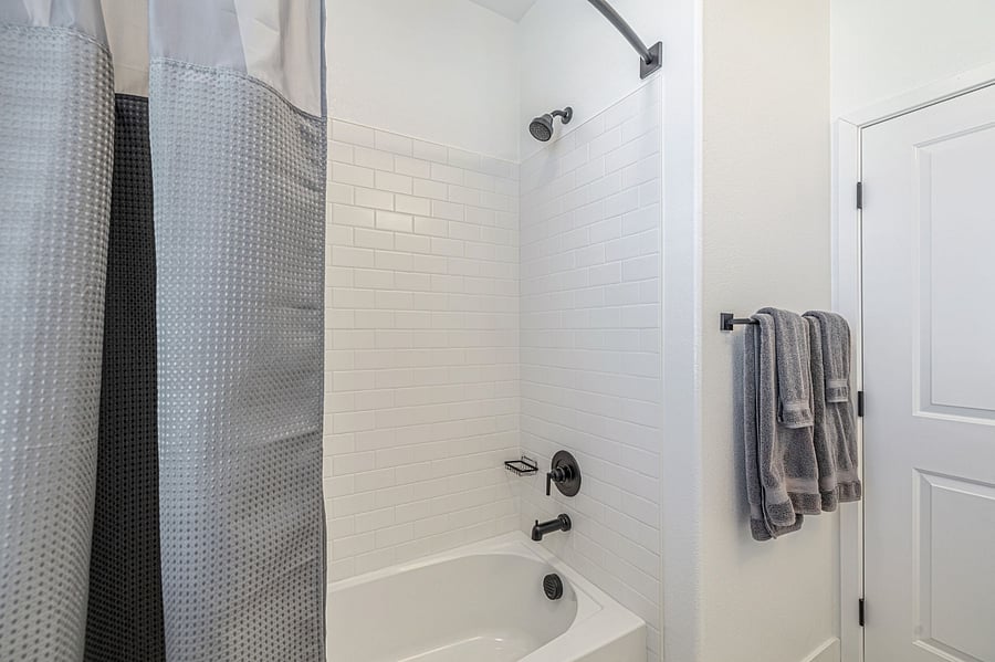 Furnished Finder property 820401_1 photo 16