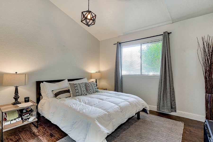 Furnished Finder property 820420_1 photo 18