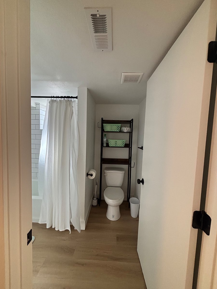 Furnished Finder property 820466_1 photo 11