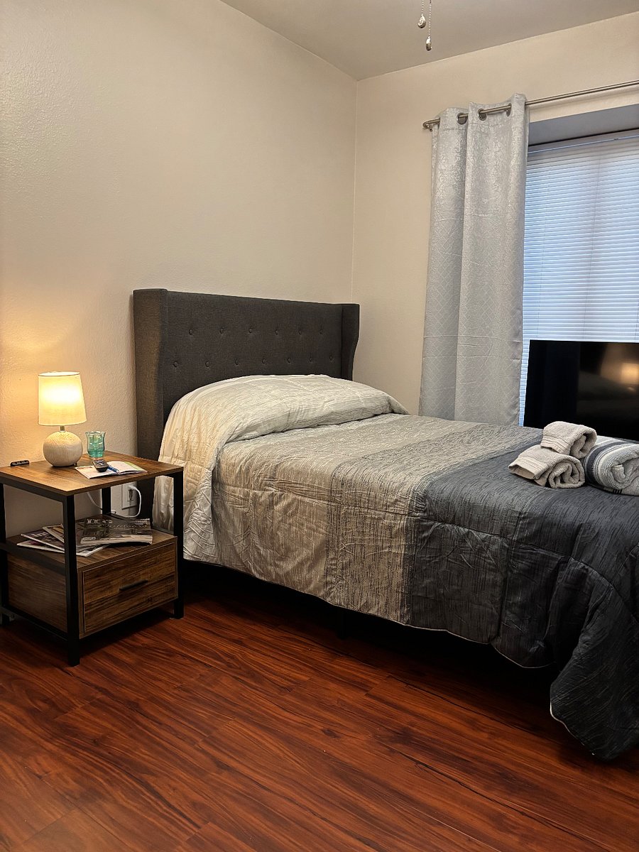Furnished Finder property 820473_1 photo 8