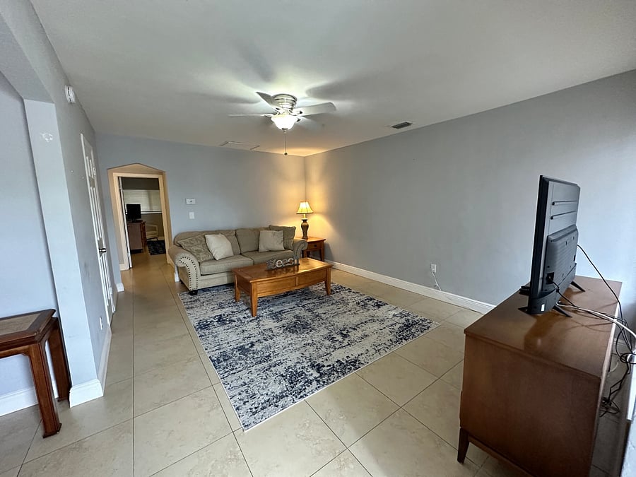 Furnished Finder property 820487_1 photo 3