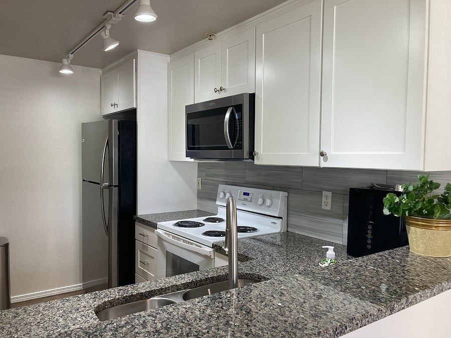 Furnished Finder property 820488_1 photo 7